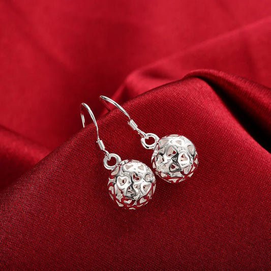 Boucles d'oreilles minimalistes Coeurs ajourés, bijou en plaqué argent