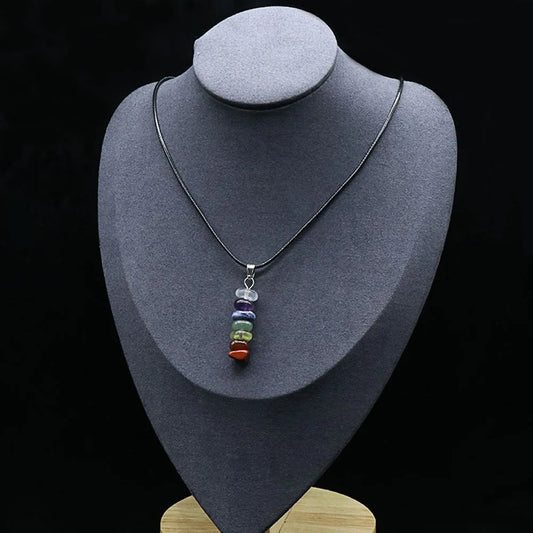 collier avec sept pierres naturelles chakras