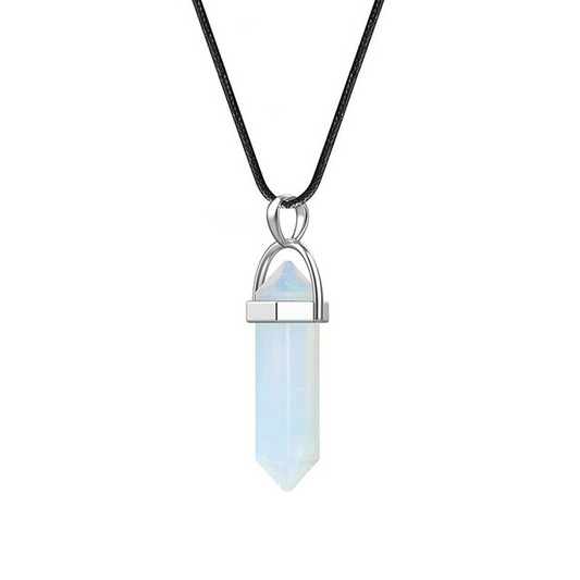 Collier pendentif en pierre naturelle opale blanche, avec chaîne en cuir tressé