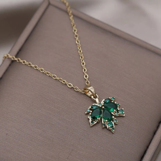 Collier Feuille d'érable avec zircons verts, bijou en acier inoxydable doré