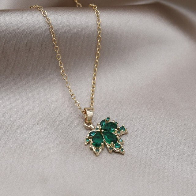 Collier Feuille d'érable avec zircons verts, bijou en acier inoxydable doré