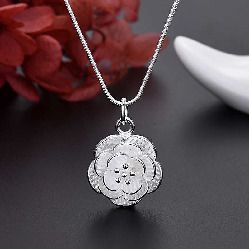 Collier Fleur, bijou en plaqué argent